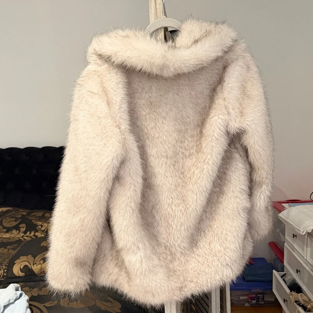 Cozy Faux Fur Jacket in Light Beige - Women’s Elegant Outerwear - Picture 10 of 11